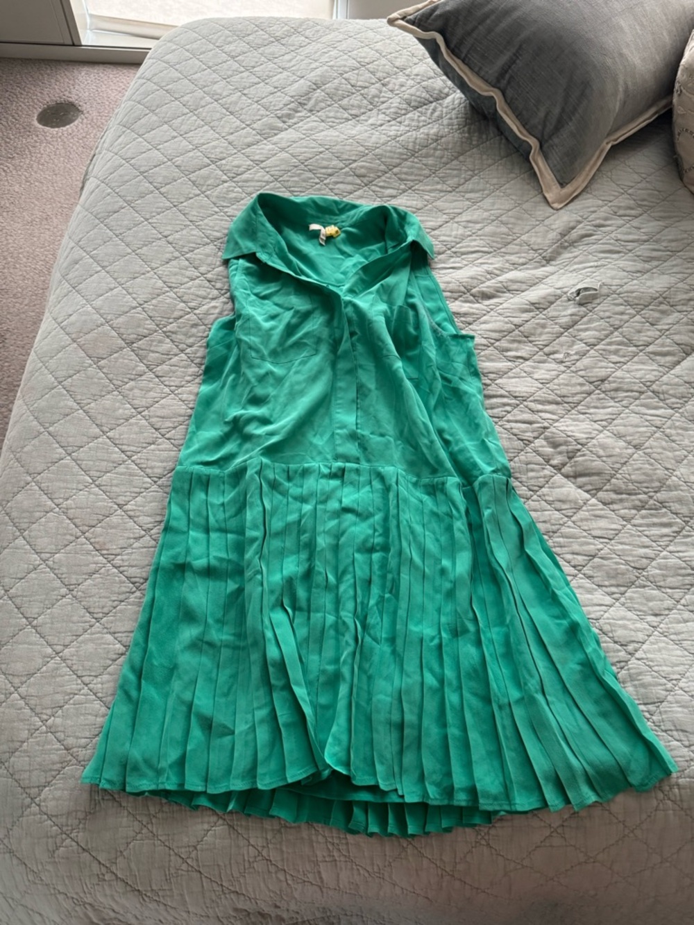 Joie Sleeveless Pleated Green Dress